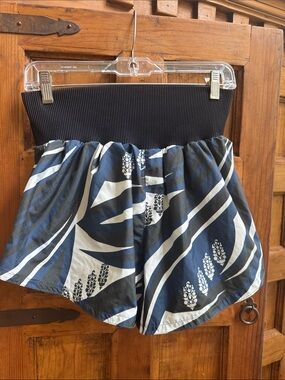 Black Ribbed Waistband Skirt with White Lined Interior free people size m